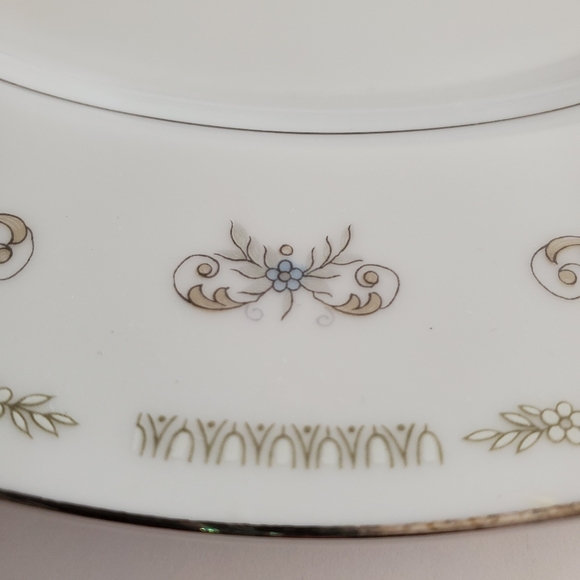 Diane by Wade Fine Porcelain China 3 Piece Set - Picture 9 of 16